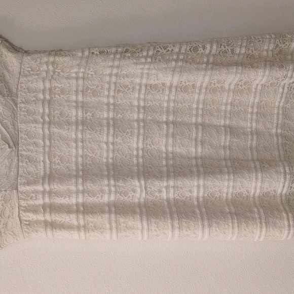 Unleash Your Inner Glamour with Vanity's Ivory Lace Off-The-Shoulder Maxi Dress - Picture 3 of 14